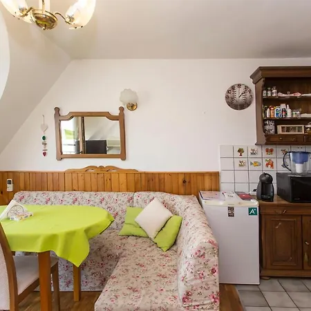 Bella Vista - Cosy 1bd Flat With A Big Terrace Sofia